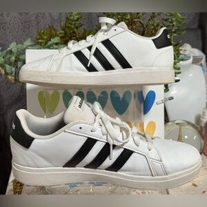 Adidas Youth Boys Grand Court Lace Up Low Sneakers GW6511, Size 7/White Black